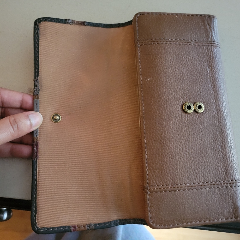 Fossil Wallet In Great Condition - image 3